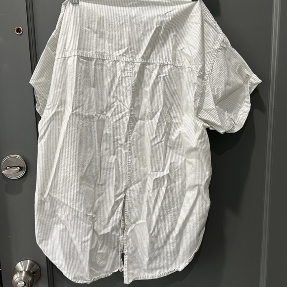 Button up striped Gap top - Picture 3 of 4